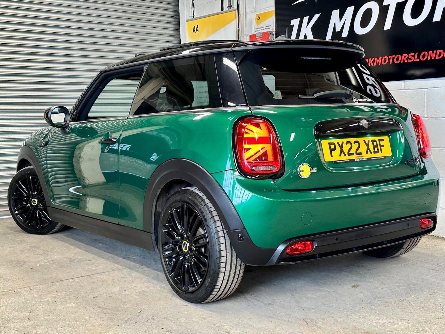 Used MINI Electric Cooper 2022 for sale - 76769569: Photo 3
