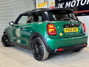 Used MINI Electric Cooper 2022 for sale - 76769569: Photo