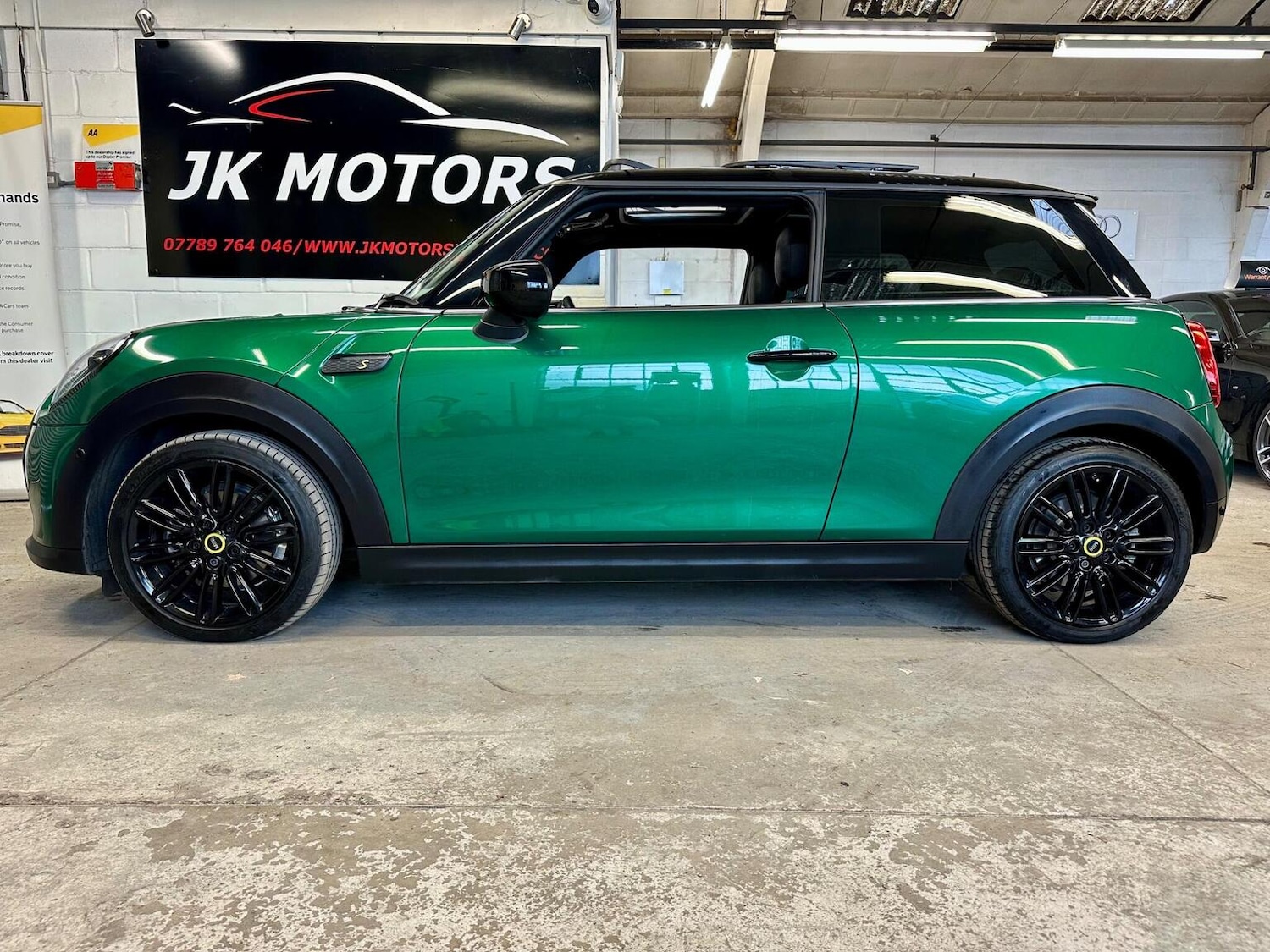 Used MINI Electric Cooper 2022 for sale - 76769569: Photo 8