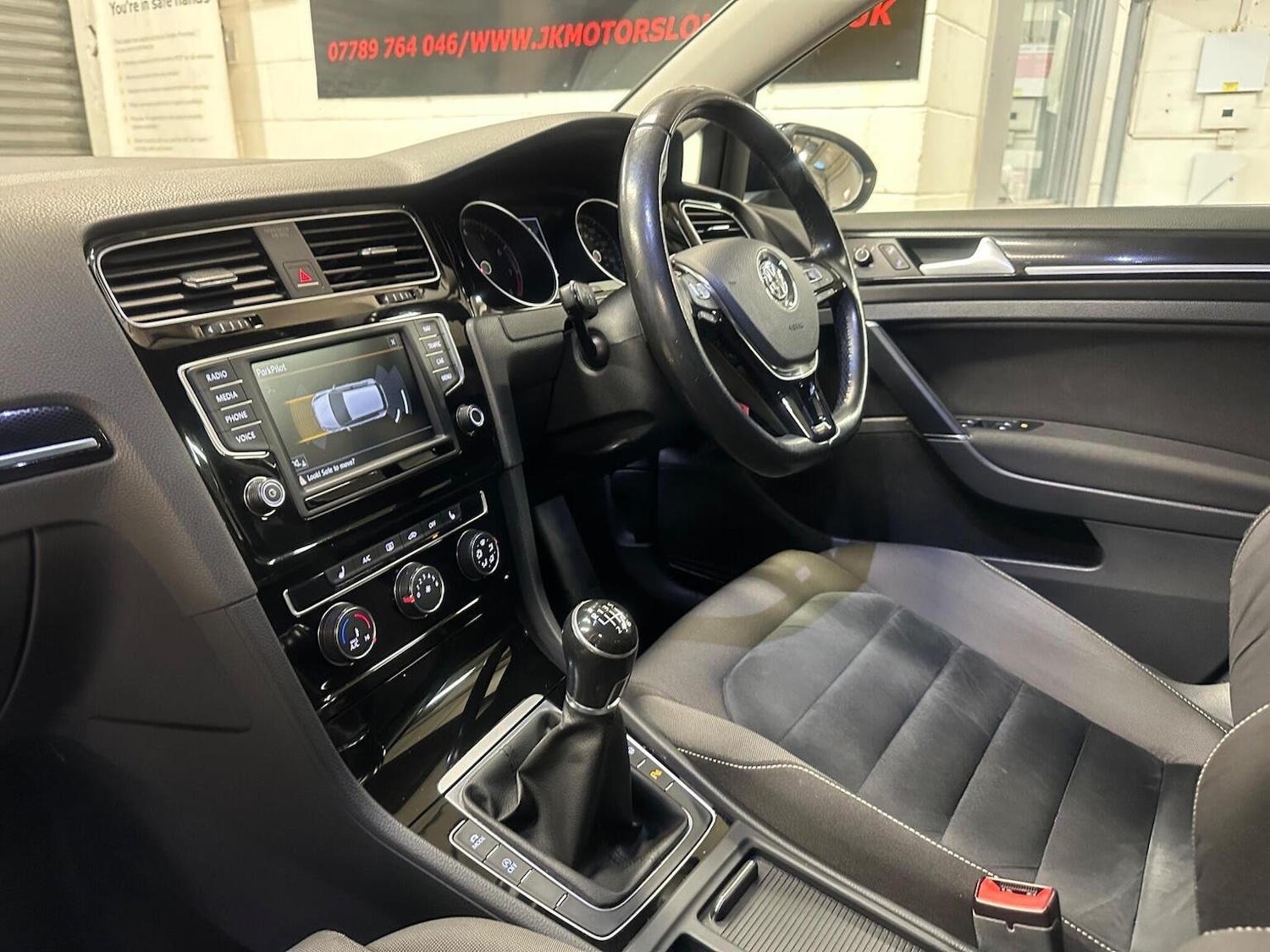 Used Volkswagen Golf 2016 for sale - 76449725: Photo 11