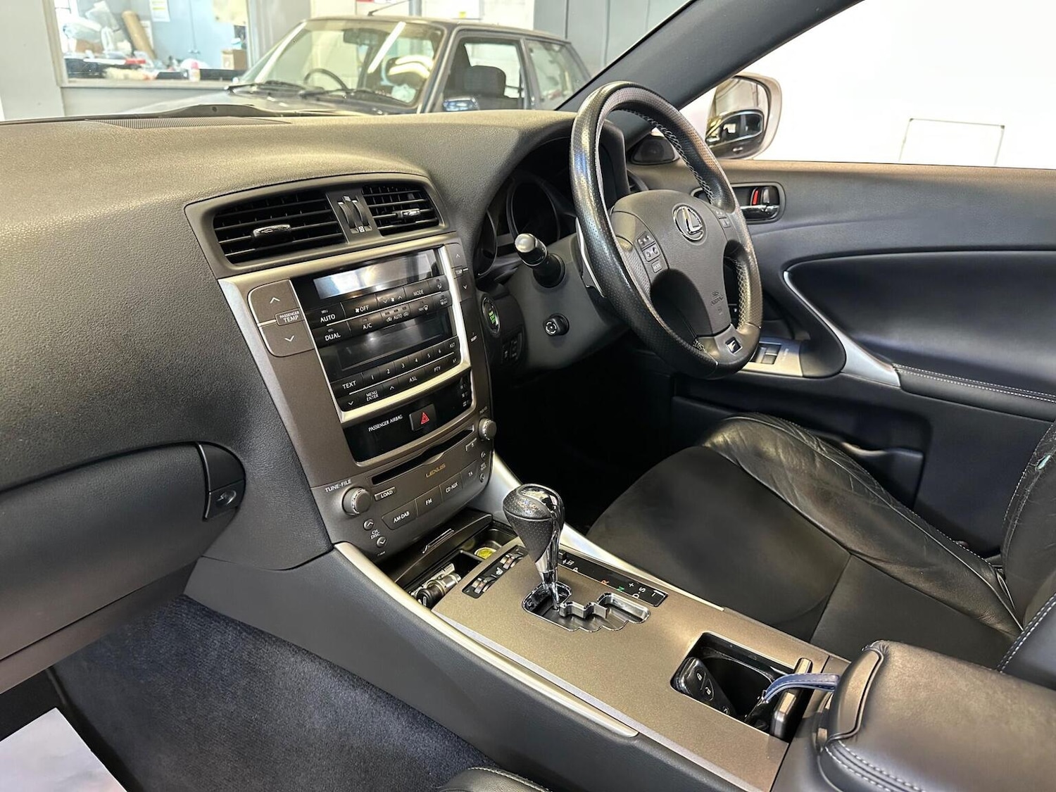 Used Lexus IS 2010 for sale - 78064170: Photo 12