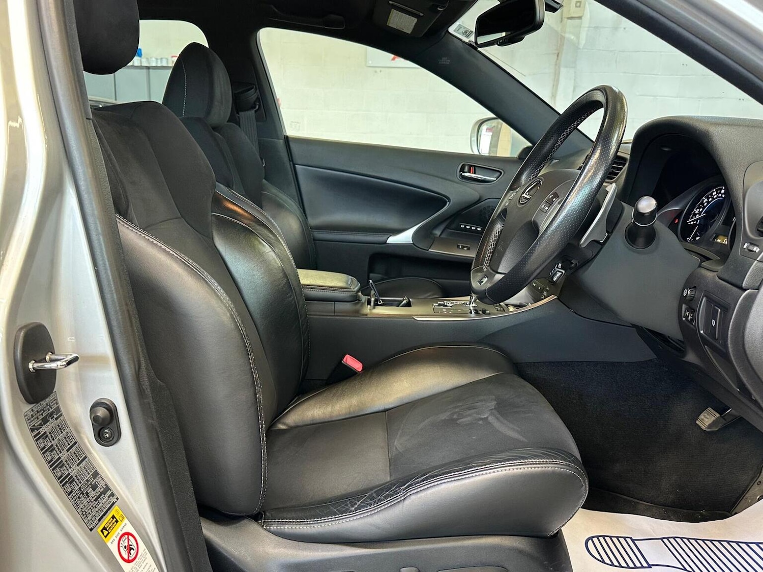 Used Lexus IS 2010 for sale - 78064170: Photo 47