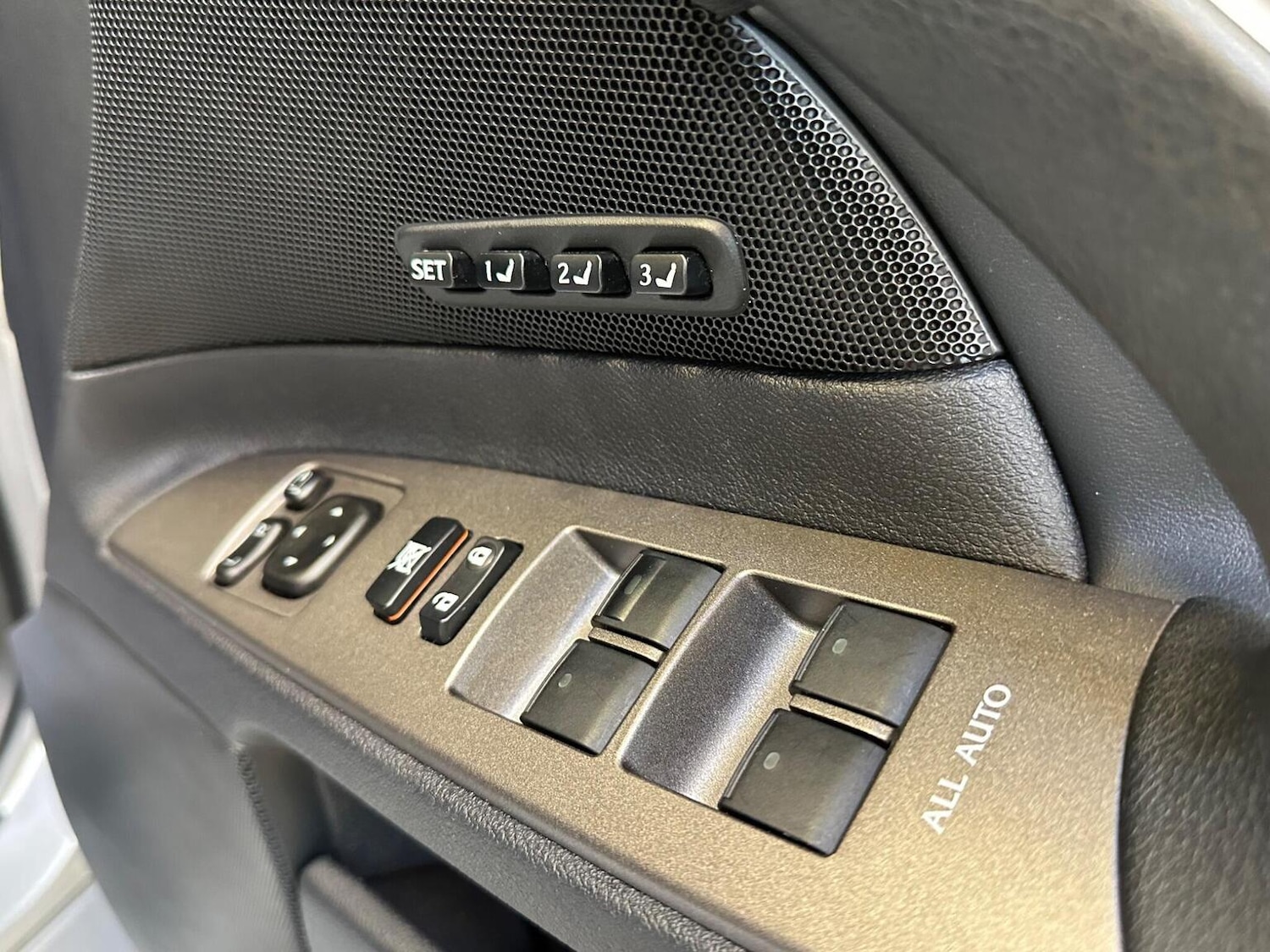 Used Lexus IS 2010 for sale - 78064170: Photo 55