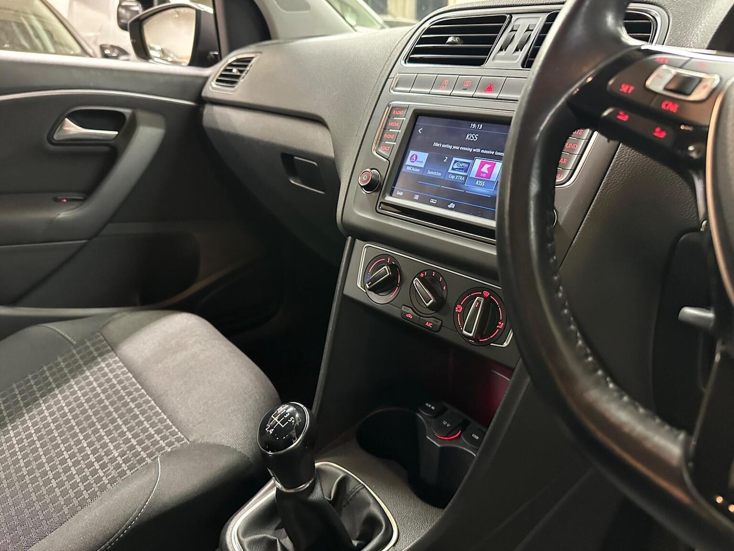 Used Volkswagen Polo 2017 for sale - 78011310: Photo 45