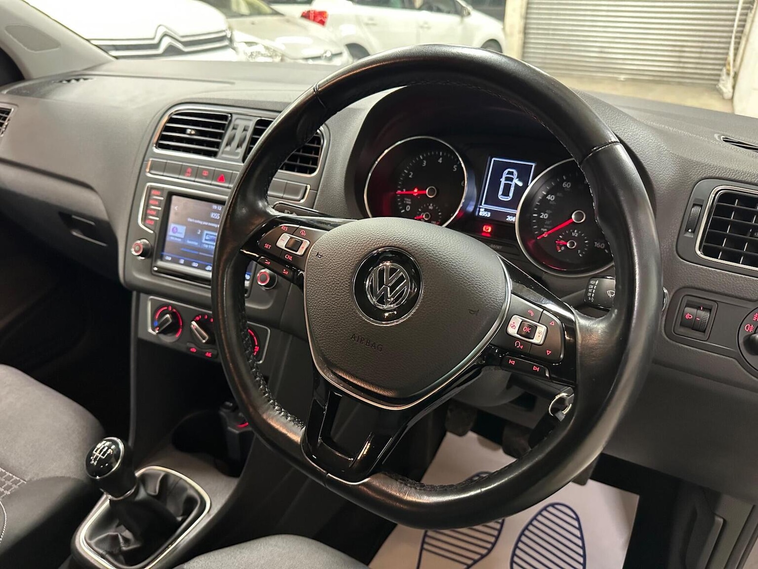 Used Volkswagen Polo 2017 for sale - 78011310: Photo 9