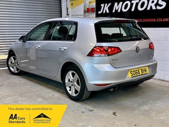 Used Volkswagen Golf 2017 for sale - 78558902: Photo