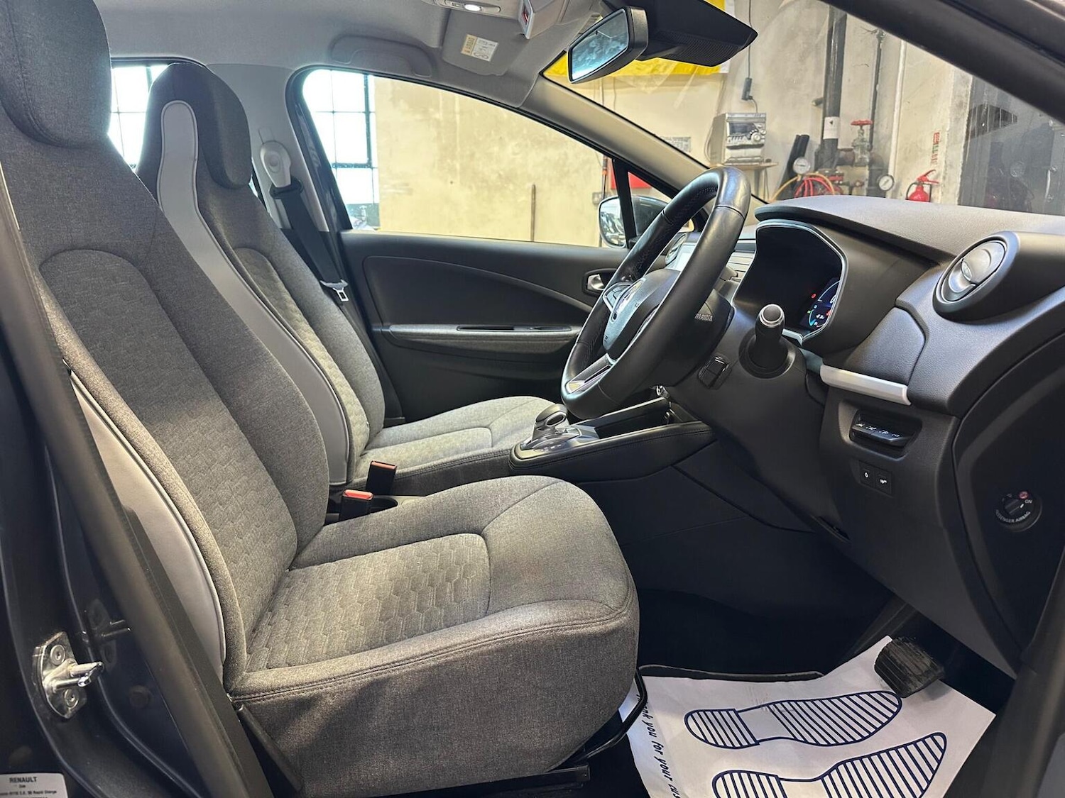 Used Renault Zoe 2020 for sale - 77567470: Photo 10