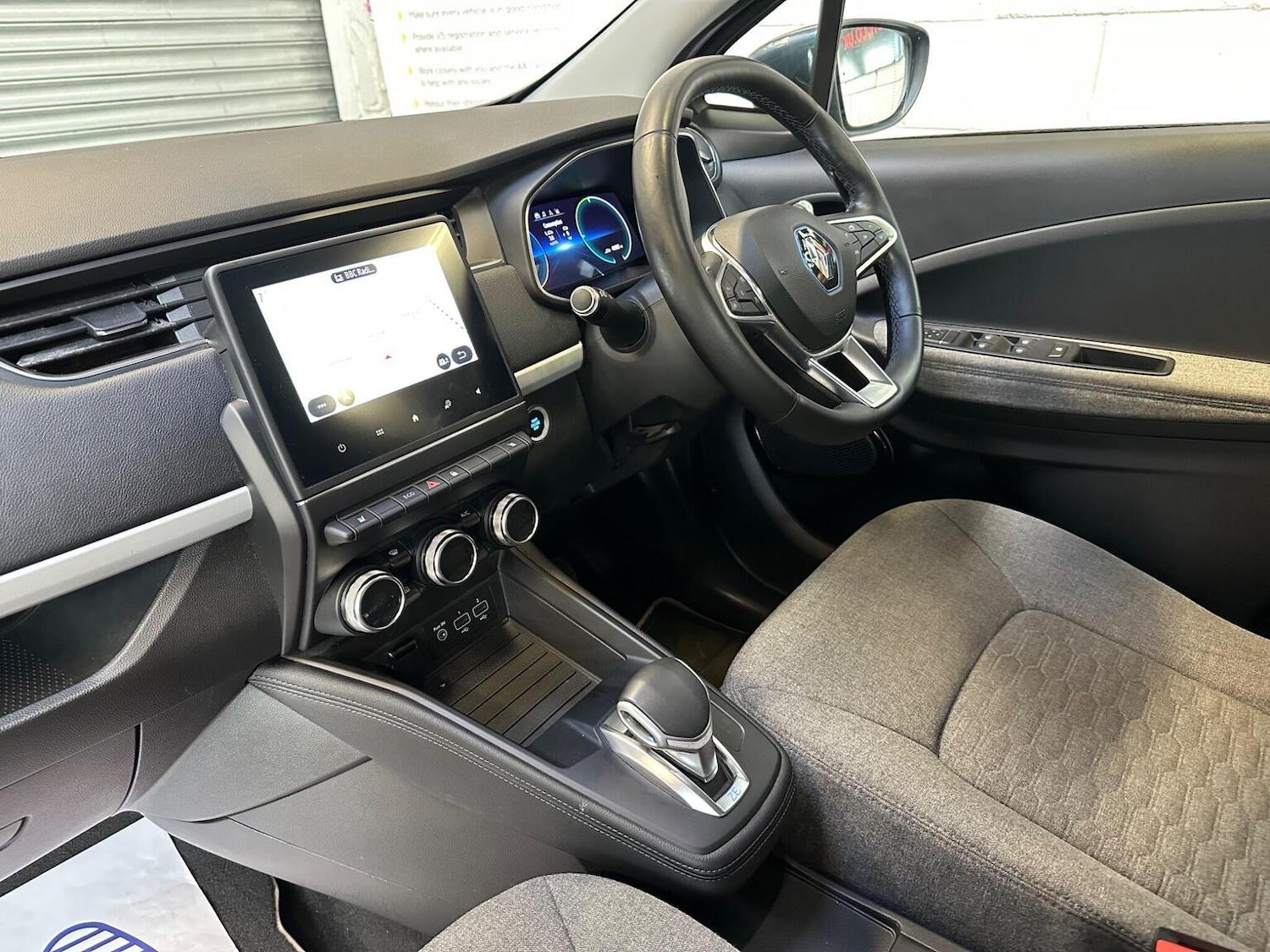 Used Renault Zoe 2020 for sale - 77567470: Photo 12