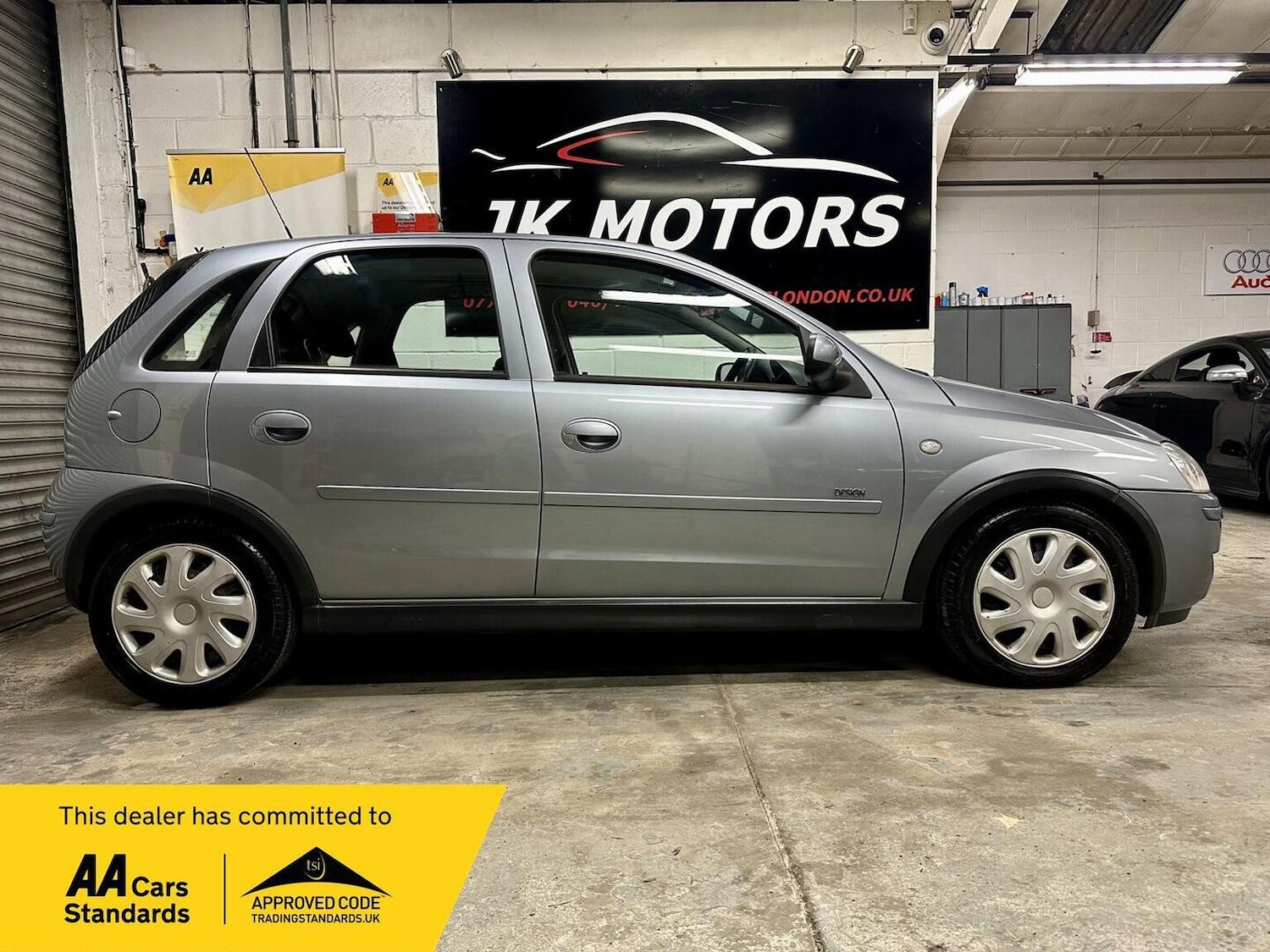 Used Vauxhall Corsa 2005 for sale - 77398376: Photo 8