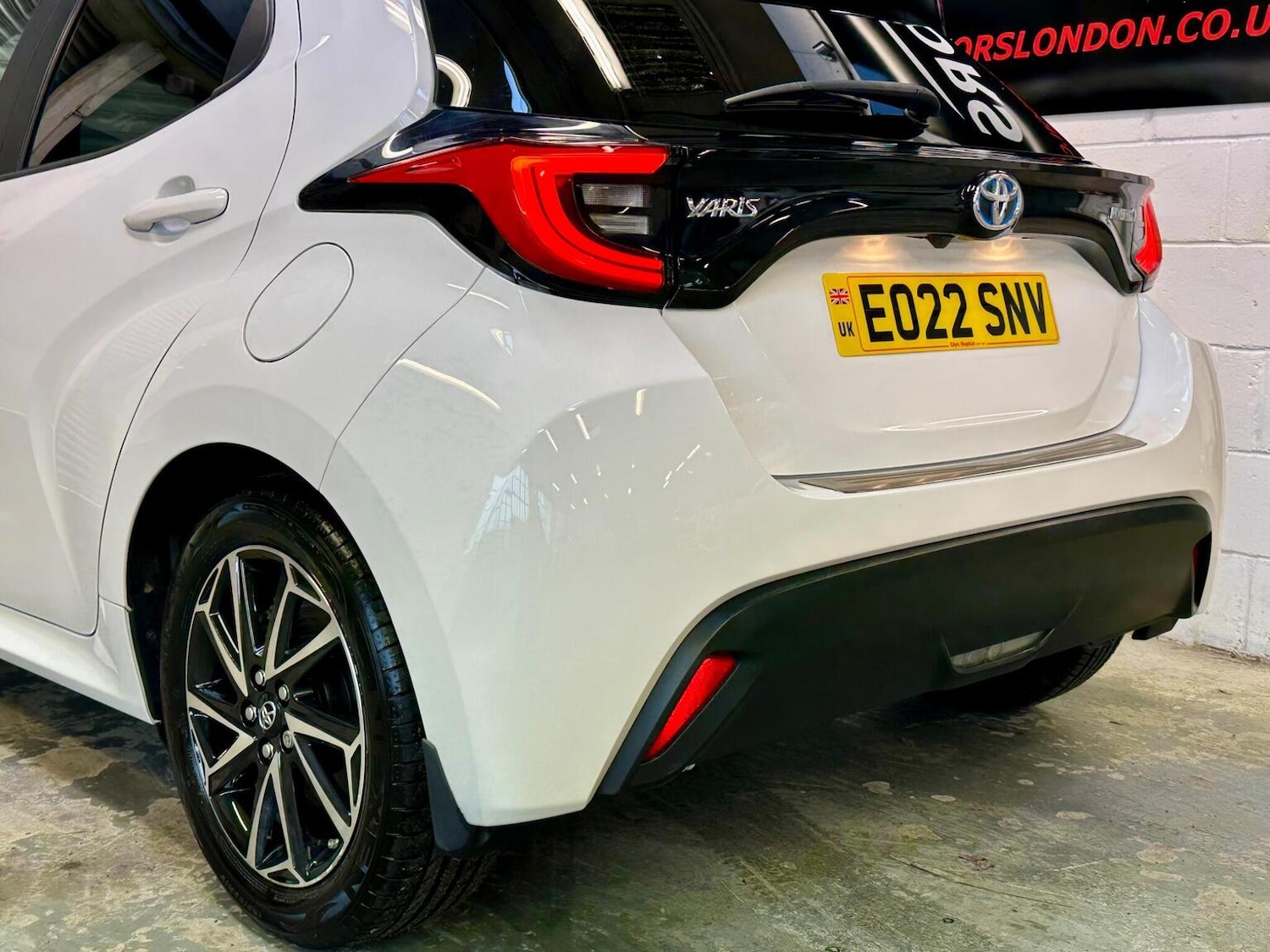 Used Toyota Yaris 2022 for sale - 77167803: Photo 38