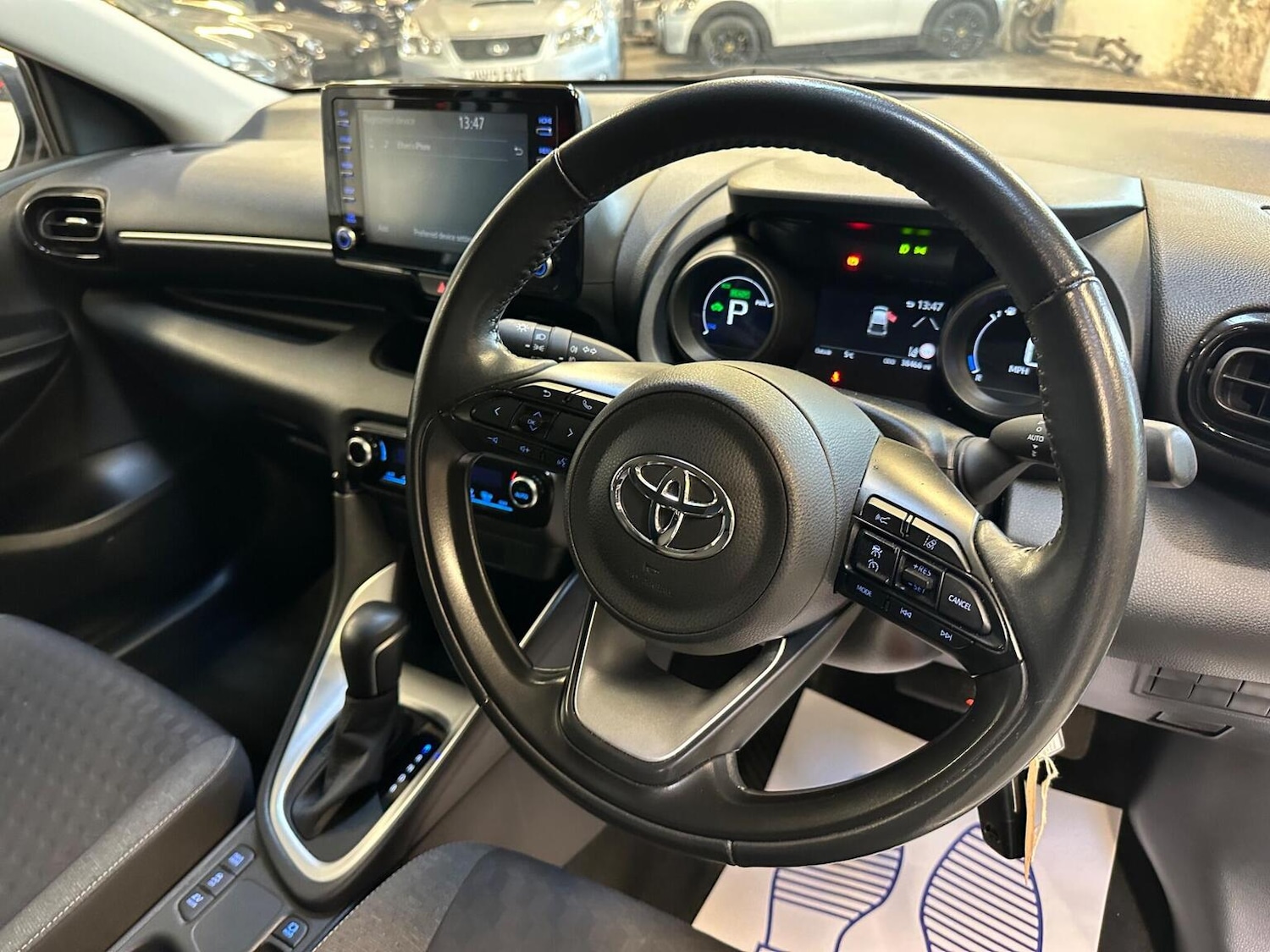 Used Toyota Yaris 2022 for sale - 77167803: Photo 40