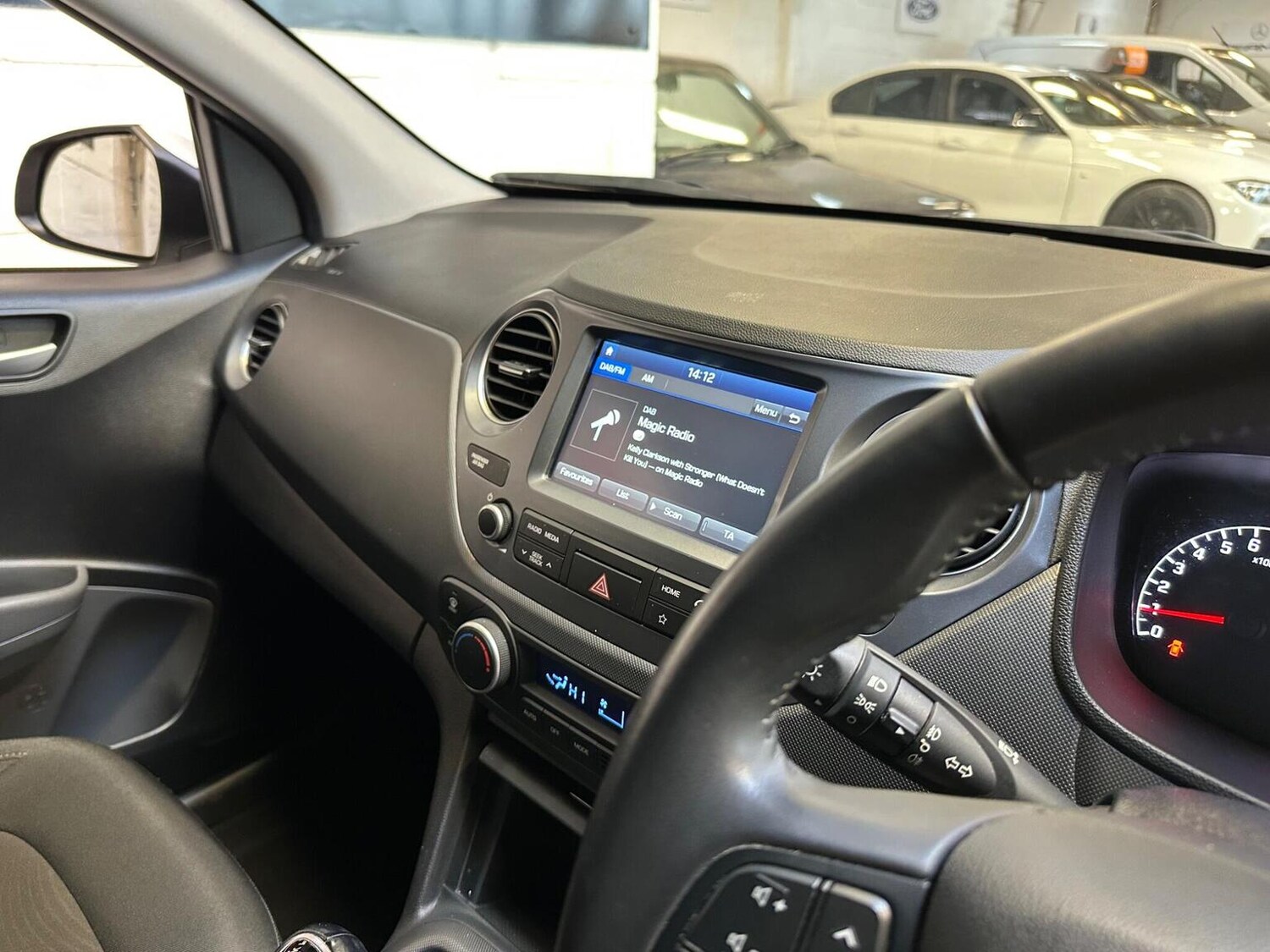 Used Hyundai i10 2018 for sale - 78064191: Photo 36