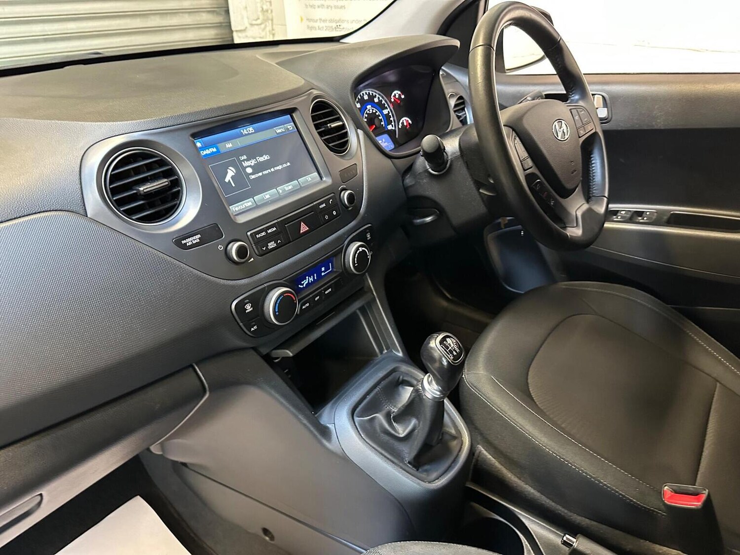 Used Hyundai i10 2018 for sale - 78064191: Photo 41