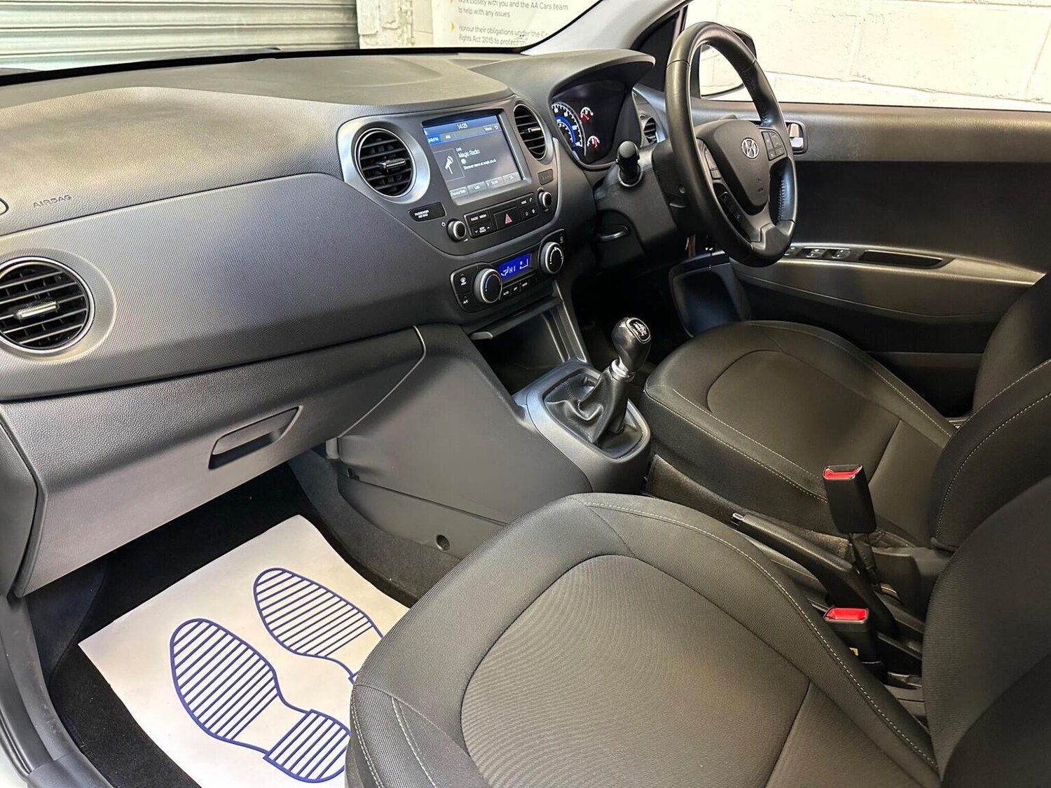 Used Hyundai i10 2018 for sale - 78064191: Photo 45