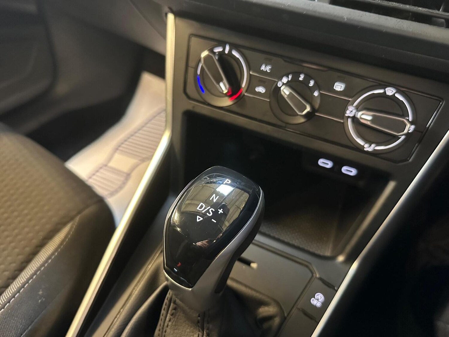 Used Volkswagen Polo 2022 for sale - 77487248: Photo 59