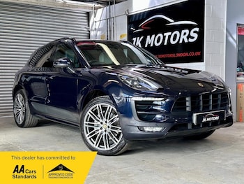 Used Porsche Macan 2016 for sale - 79404410: Photo