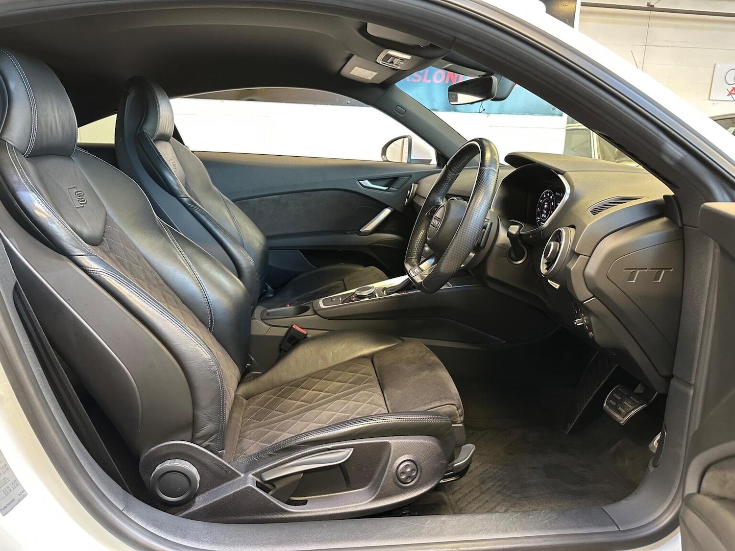 Used Audi TT 2015 for sale - 76673250: Photo 42