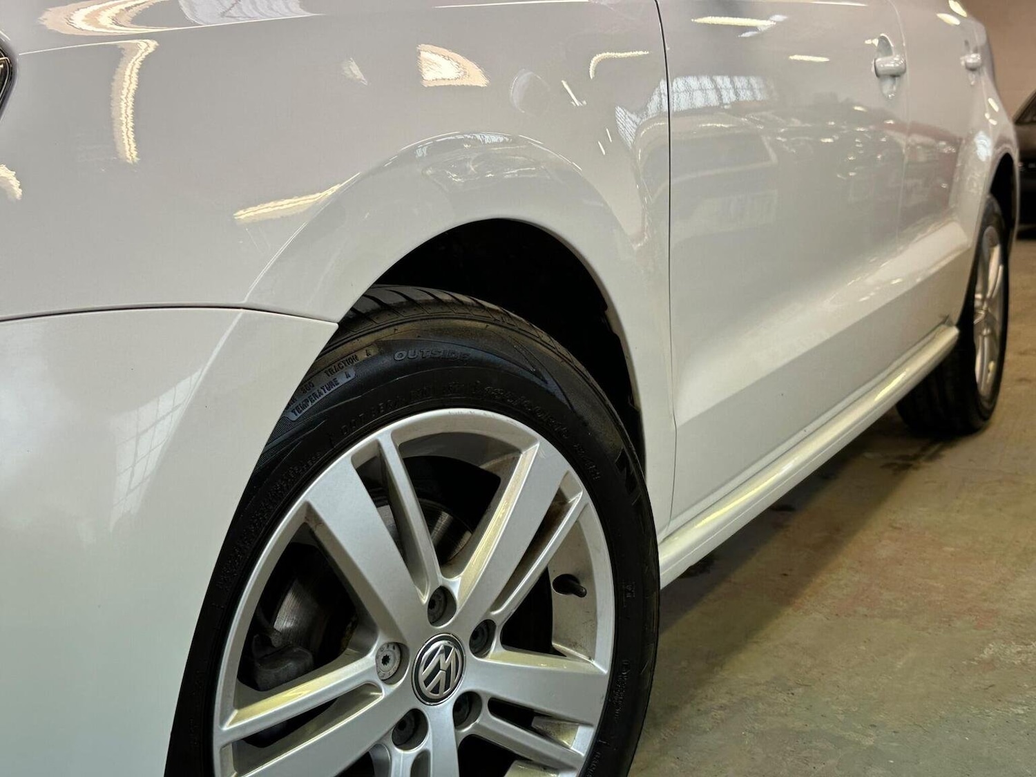 Used Volkswagen Polo 2017 for sale - 76449720: Photo 33