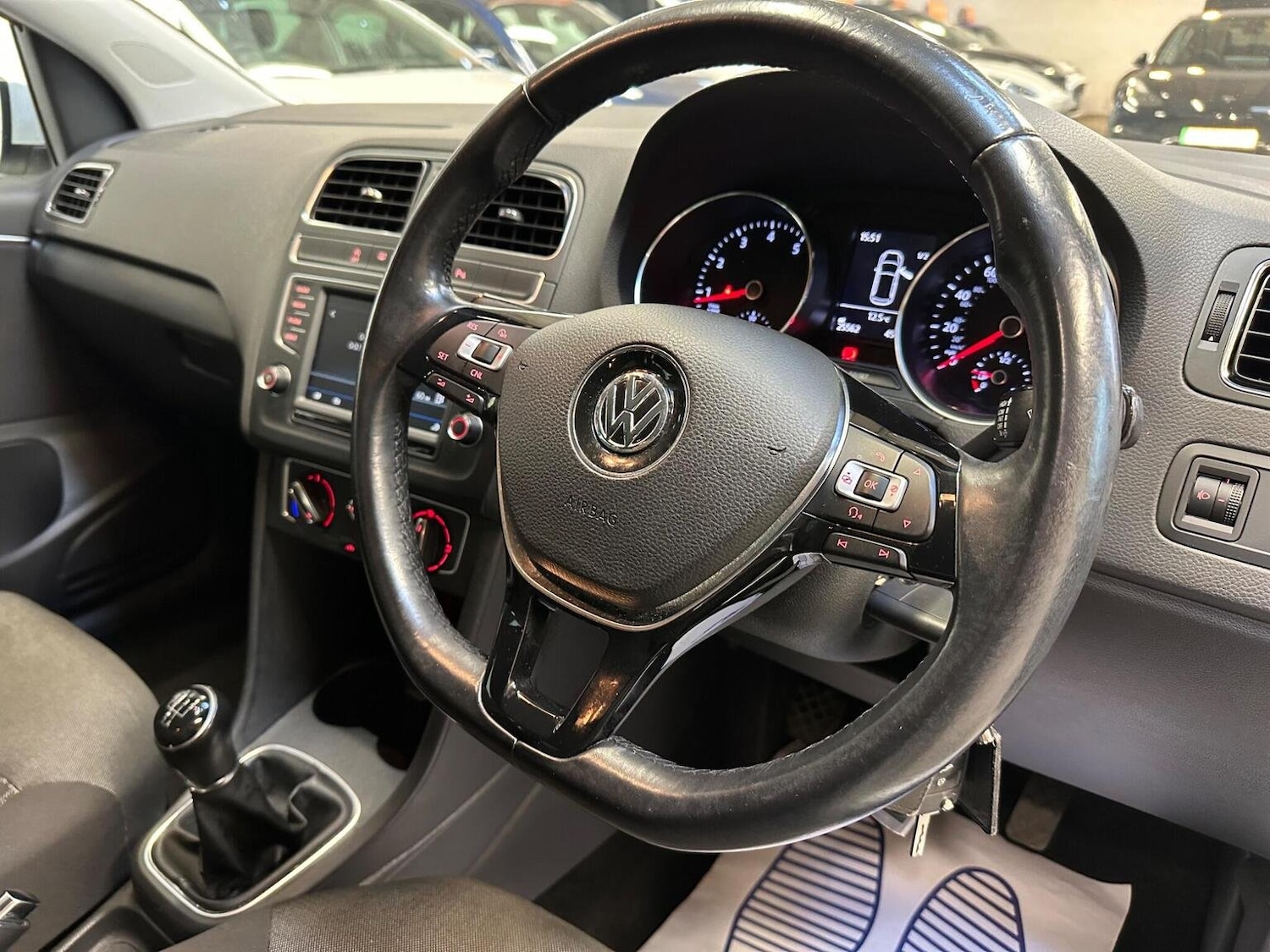 Used Volkswagen Polo 2017 for sale - 76449720: Photo 43