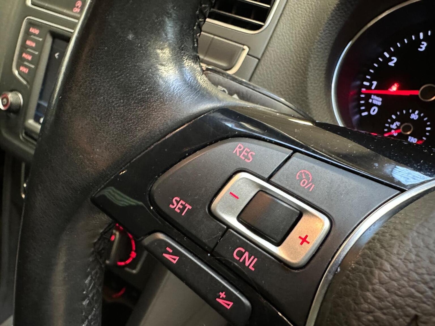 Used Volkswagen Polo 2017 for sale - 76449720: Photo 45