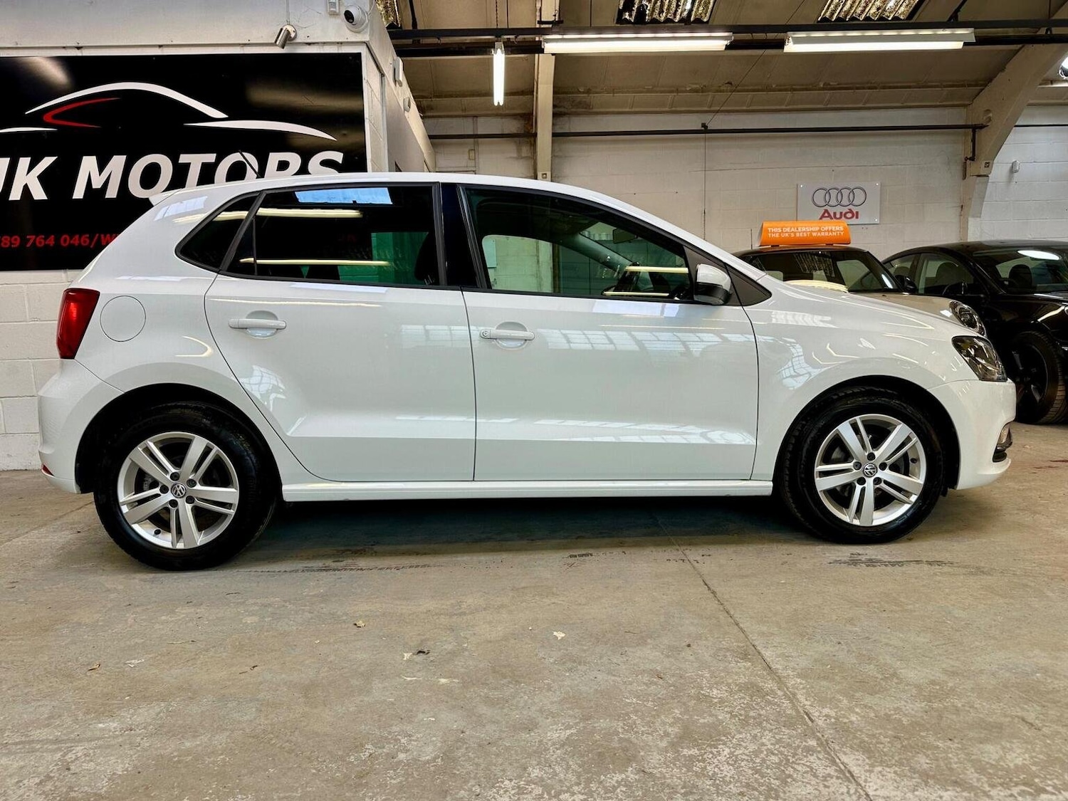 Used Volkswagen Polo 2017 for sale - 76449720: Photo 6