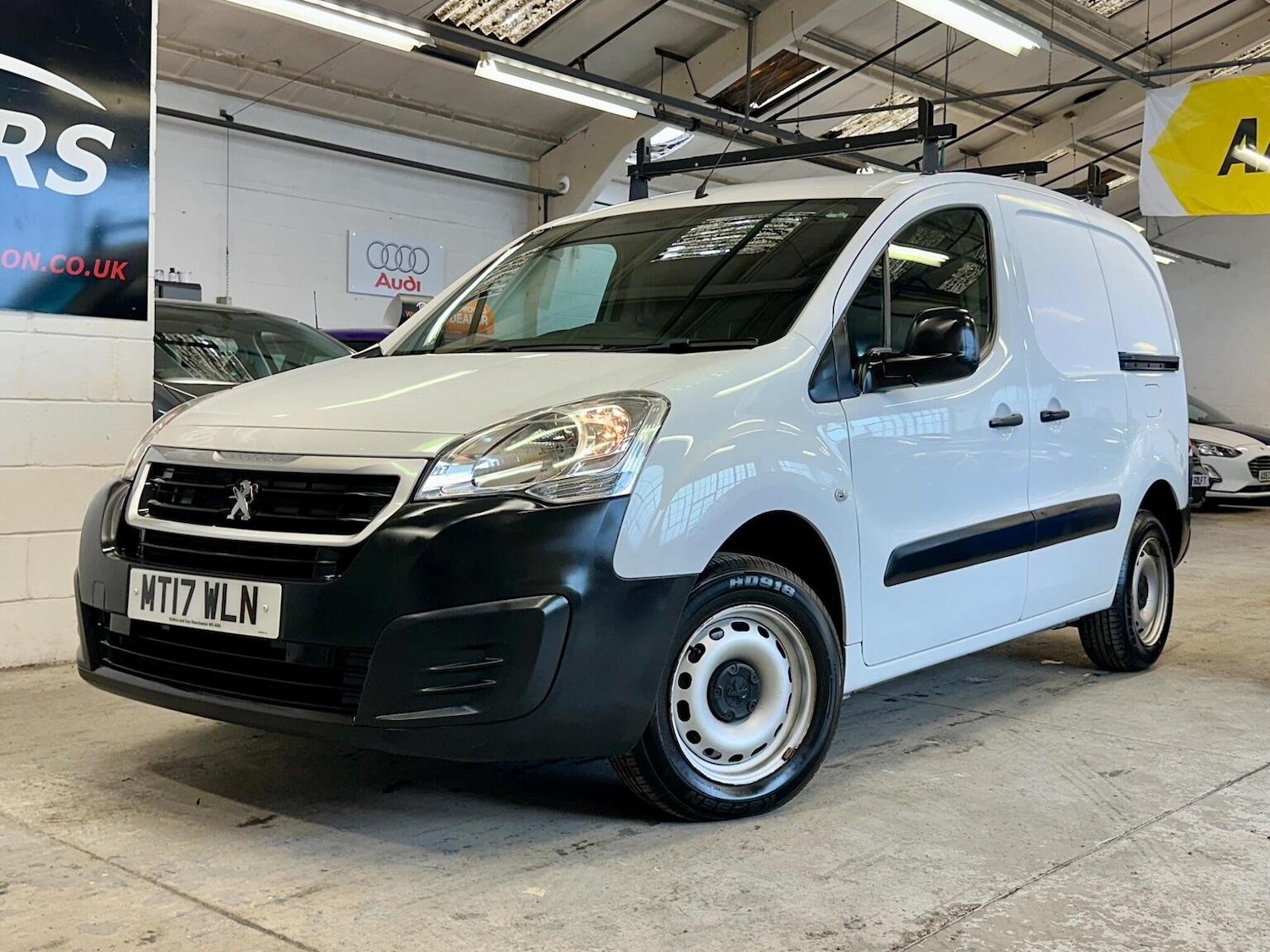 Used Peugeot Partner 2017 for sale - 76449722: Photo 2