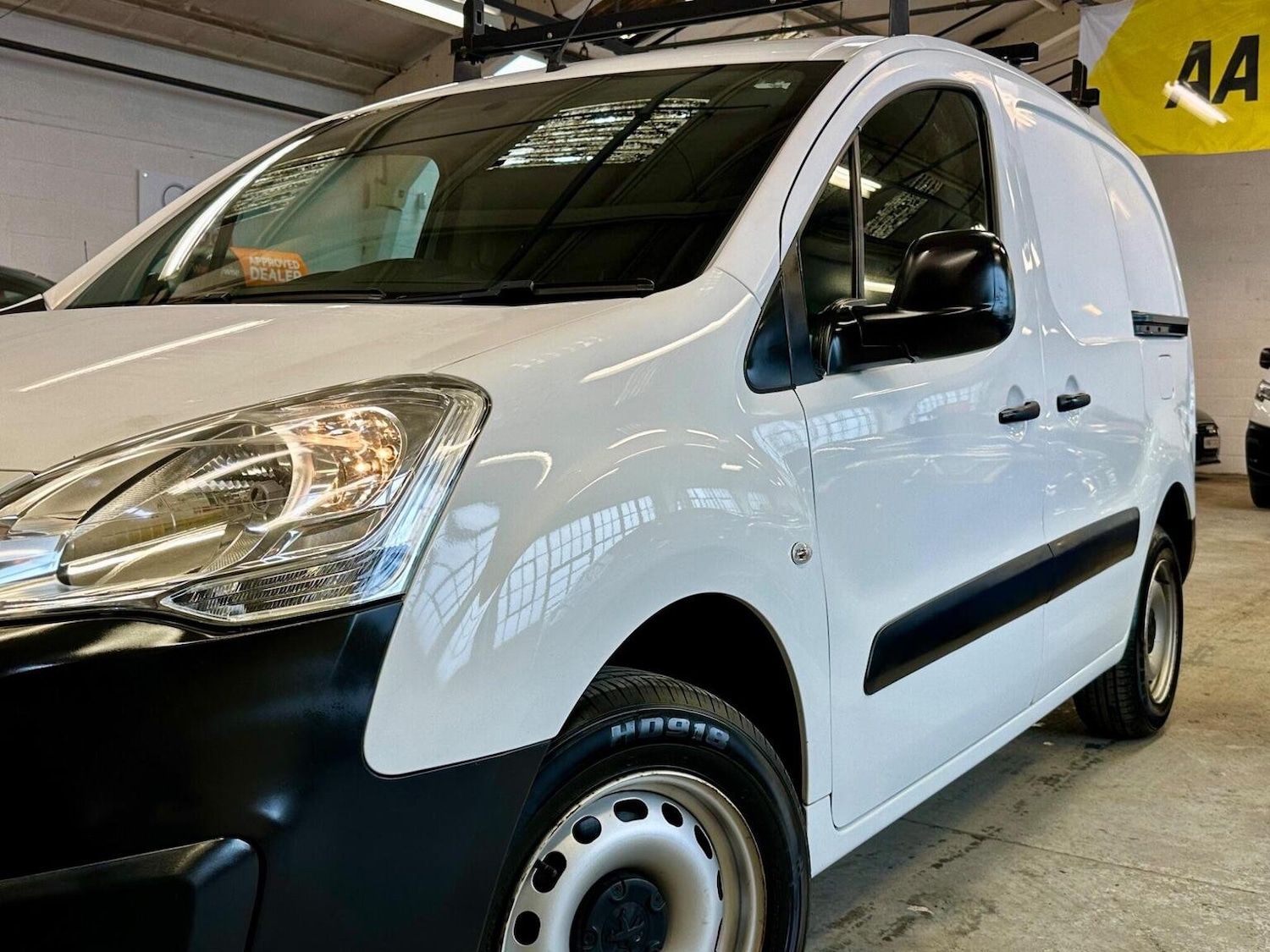 Used Peugeot Partner 2017 for sale - 76449722: Photo 20