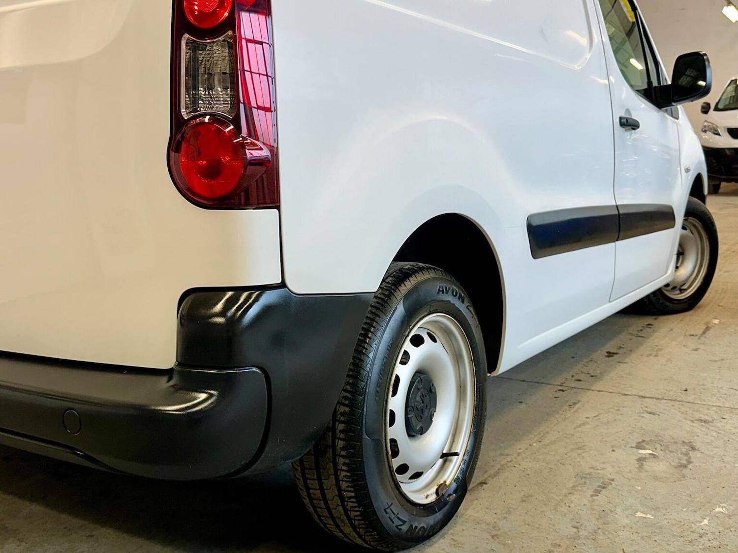 Used Peugeot Partner 2017 for sale - 76449722: Photo 36