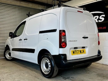 Used Peugeot Partner 2017 for sale - 76449722: Photo