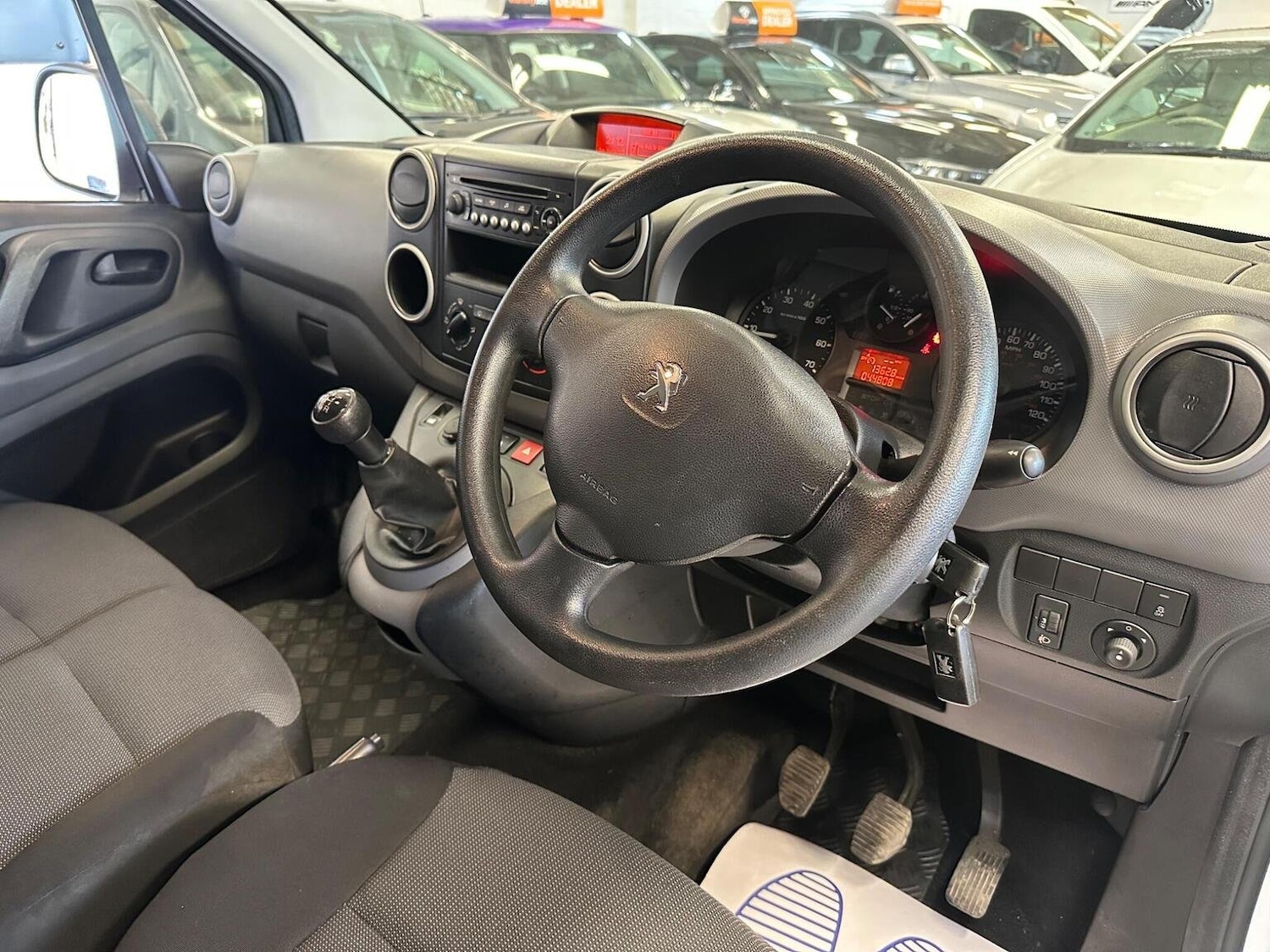 Used Peugeot Partner 2017 for sale - 76449722: Photo 40