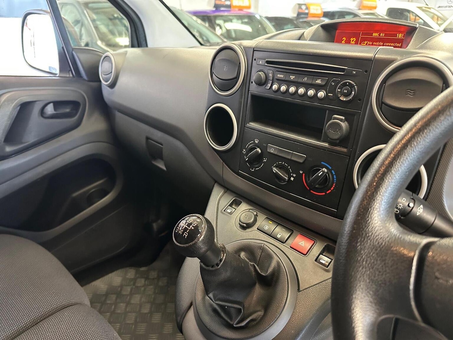 Used Peugeot Partner 2017 for sale - 76449722: Photo 42