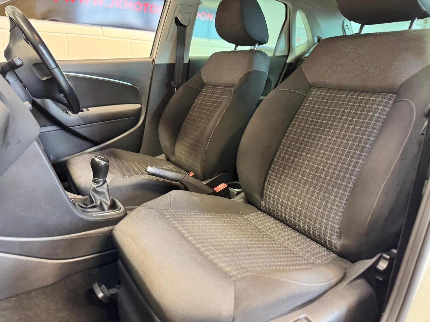 Used Volkswagen Polo 2016 for sale - 76449727: Photo 46