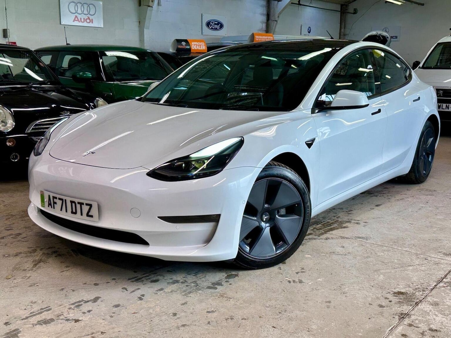 Used Tesla Model 3 2021 for sale - 76449729: Photo 2
