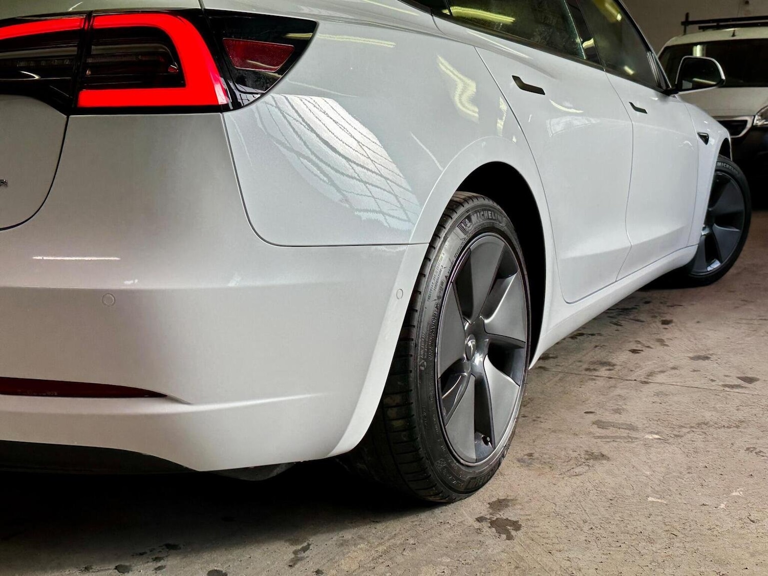 Used Tesla Model 3 2021 for sale - 76449729: Photo 22