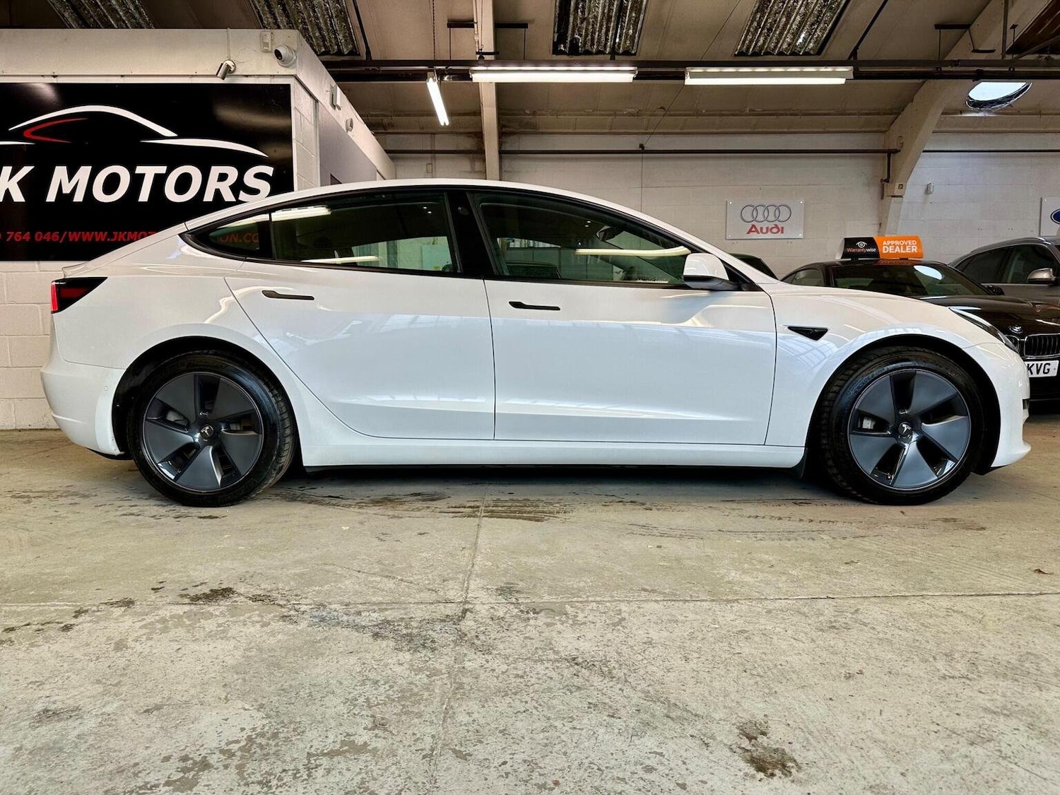 Used Tesla Model 3 2021 for sale - 76449729: Photo 8