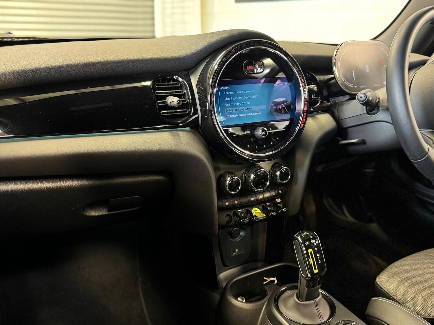 Used MINI Electric Hatch 2021 for sale - 76449730: Photo 12