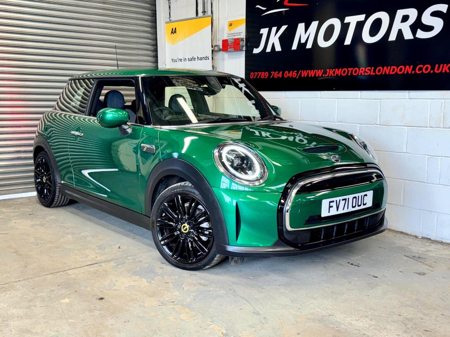 Used MINI Electric Hatch 2021 for sale - 76449730: Photo 13