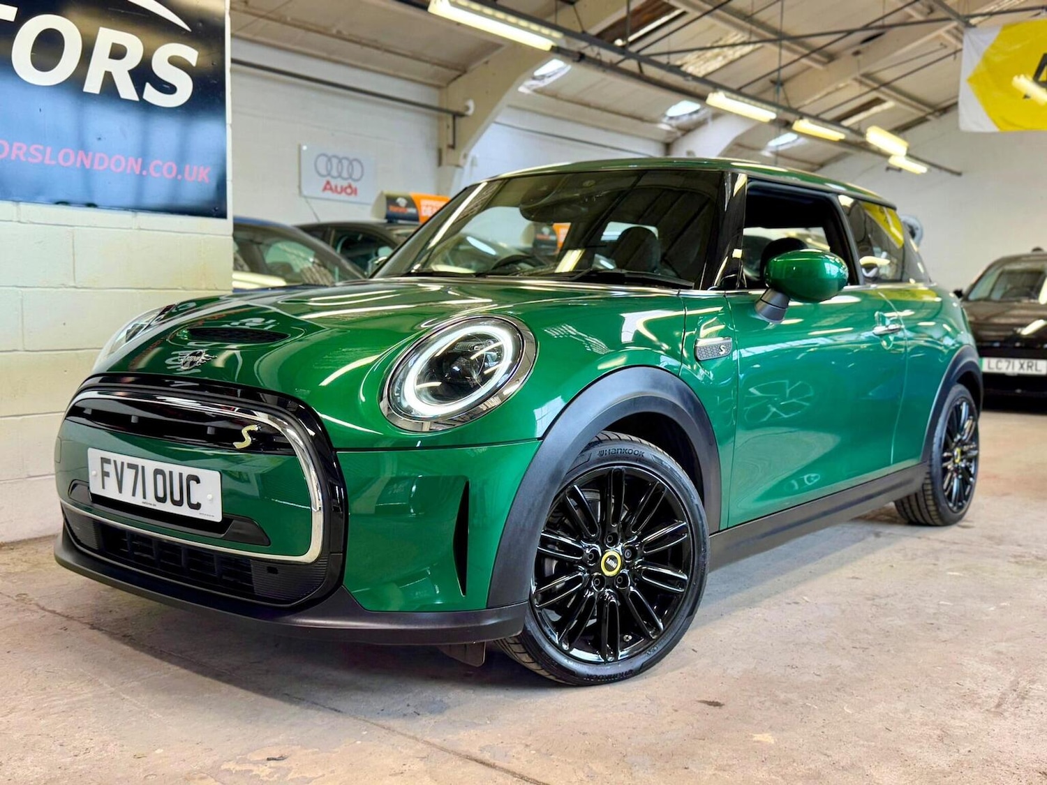 Used MINI Electric Hatch 2021 for sale - 76449730: Photo 2