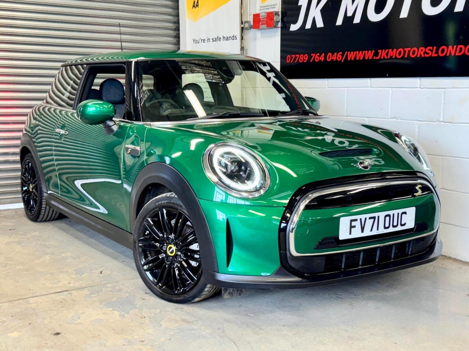 Used MINI Electric Hatch 2021 for sale - 76449730: Photo 57