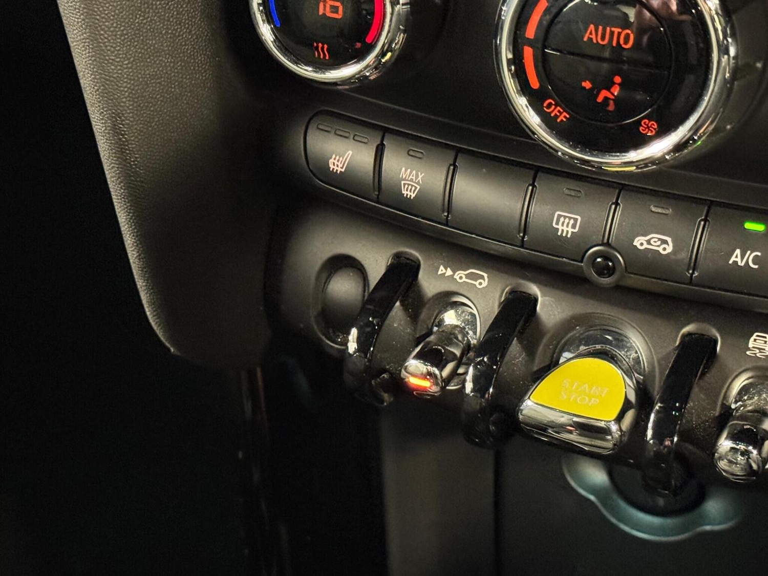 Used MINI Electric Hatch 2021 for sale - 76449730: Photo 63