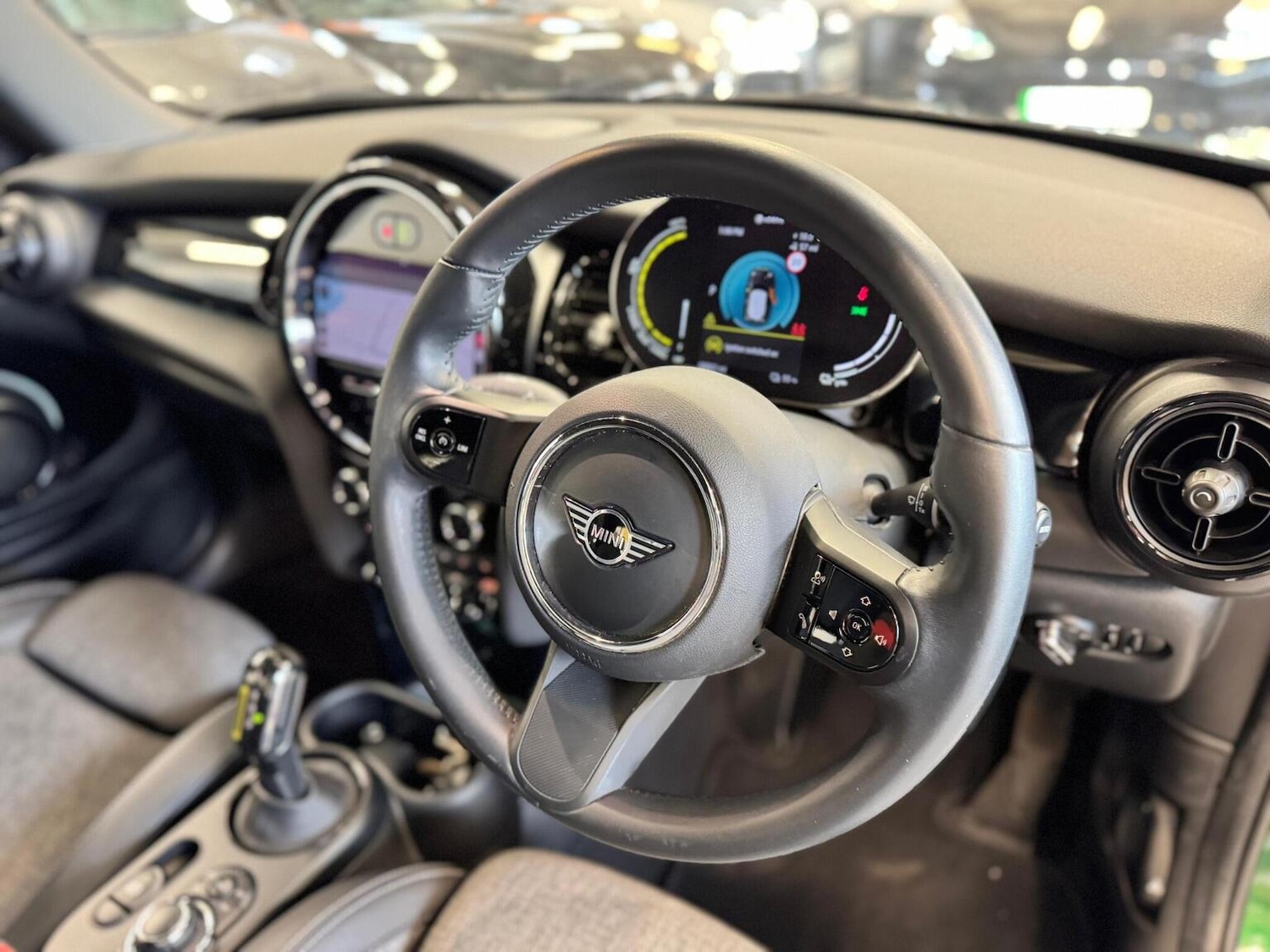 Used MINI Electric Hatch 2021 for sale - 76449730: Photo 9