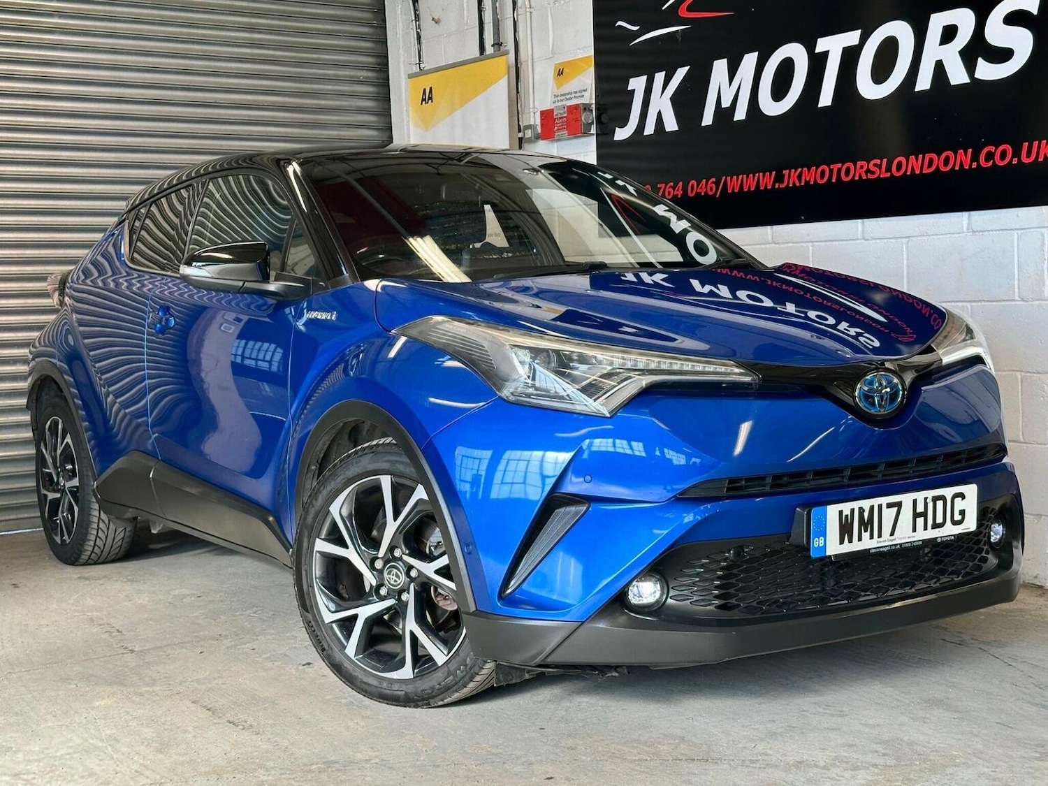 Used Toyota C-HR 2017 for sale - 76449731: Photo 1