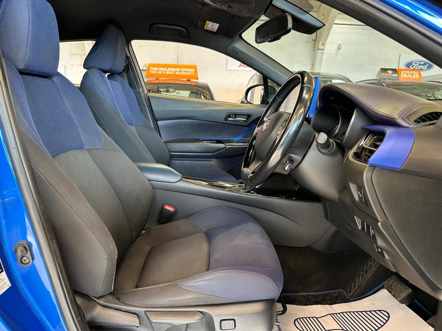 Used Toyota C-HR 2017 for sale - 76449731: Photo 10