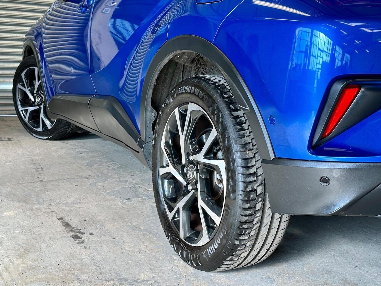 Used Toyota C-HR 2017 for sale - 76449731: Photo 19