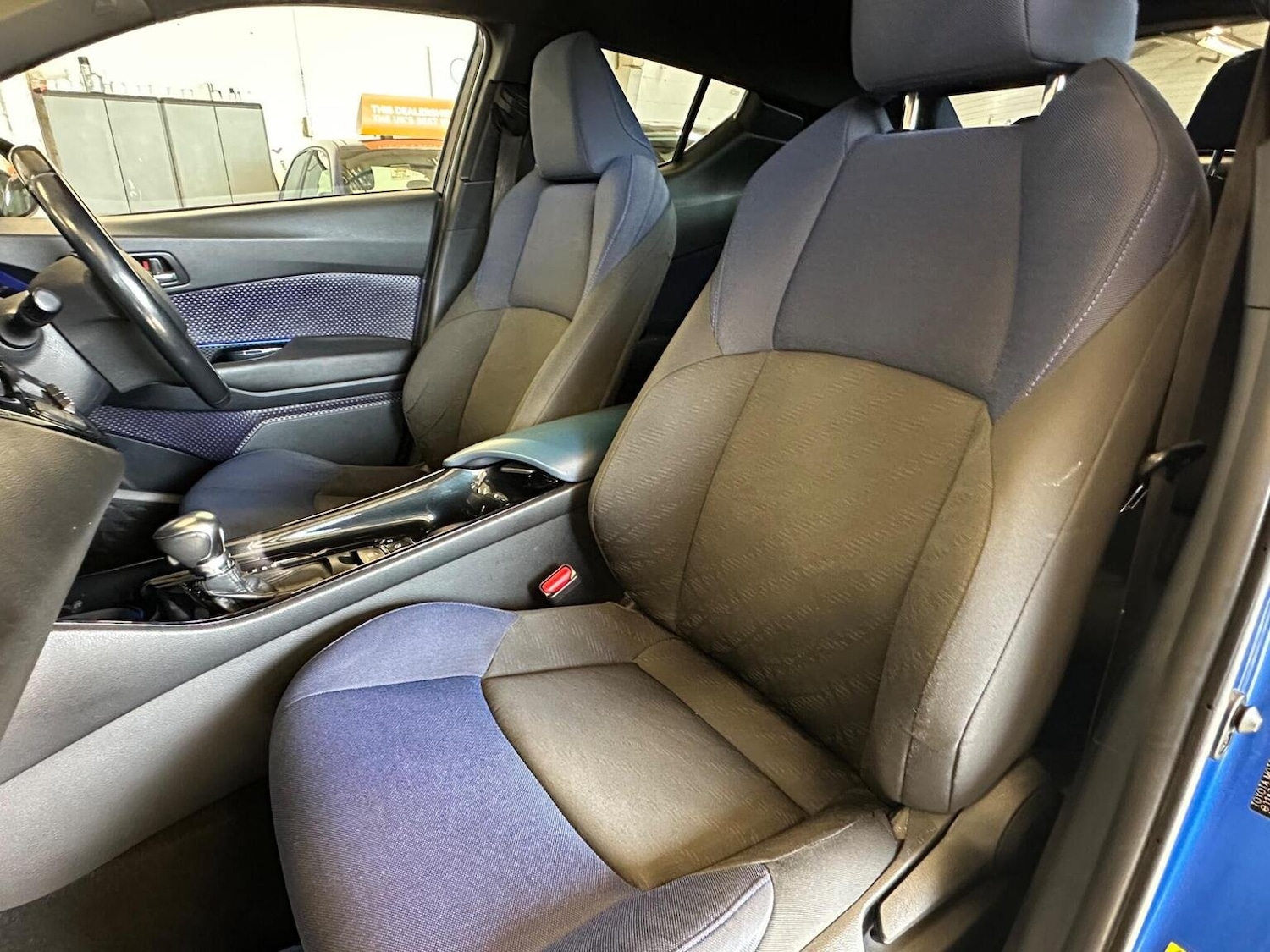 Used Toyota C-HR 2017 for sale - 76449731: Photo 70