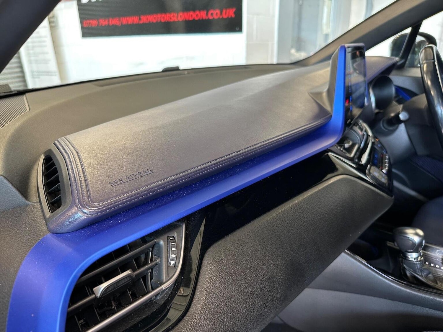 Used Toyota C-HR 2017 for sale - 76449731: Photo 71