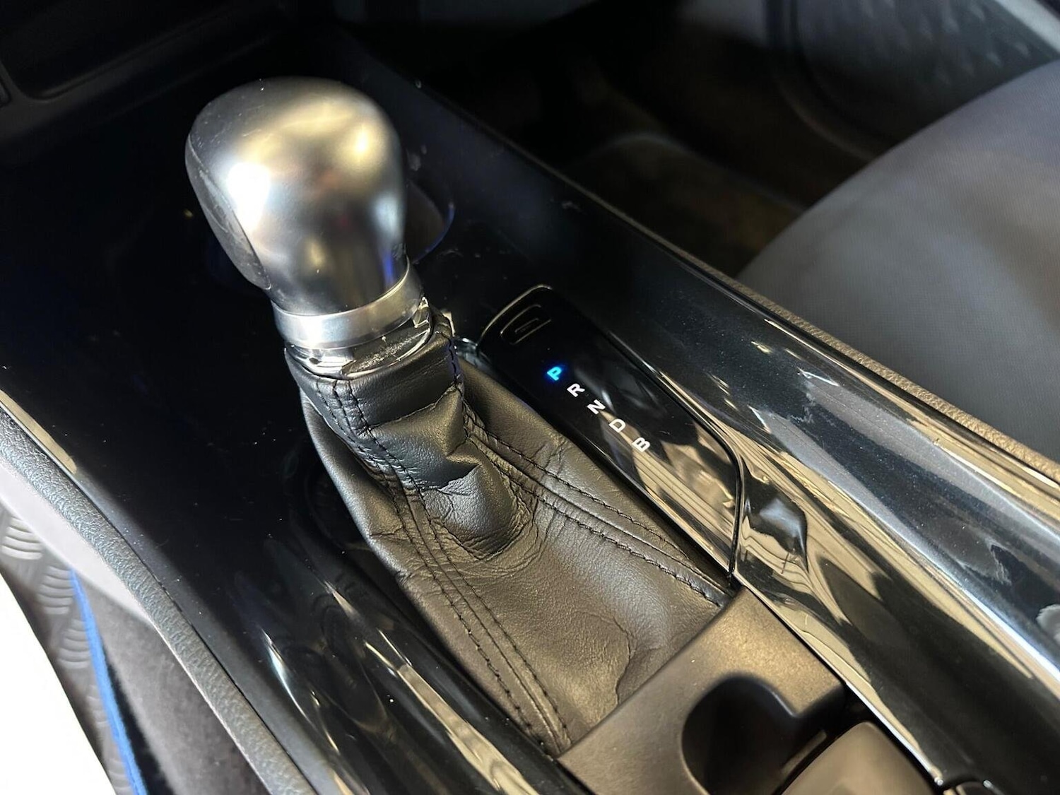 Used Toyota C-HR 2017 for sale - 76449731: Photo 74