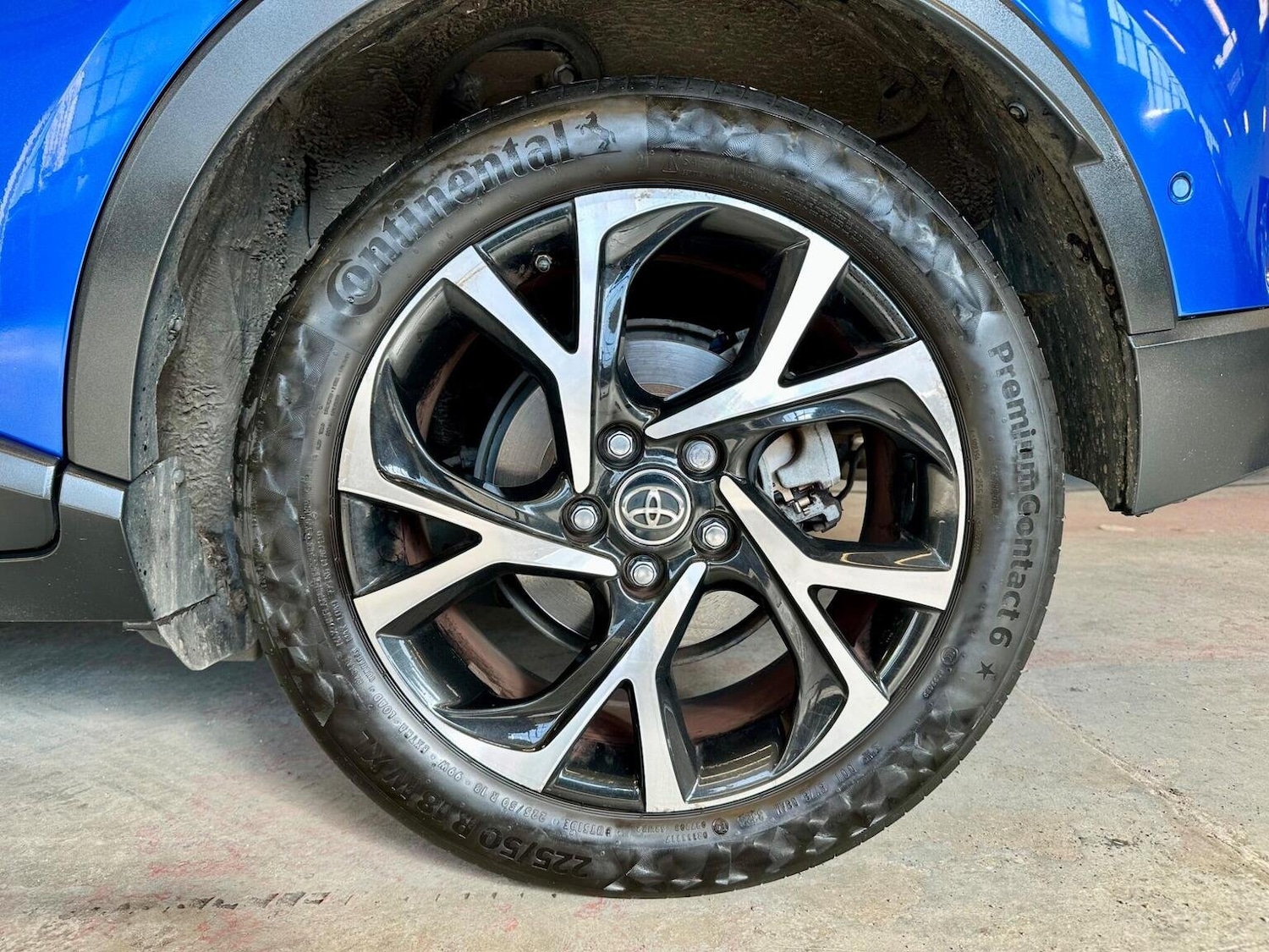 Used Toyota C-HR 2017 for sale - 76449731: Photo 85