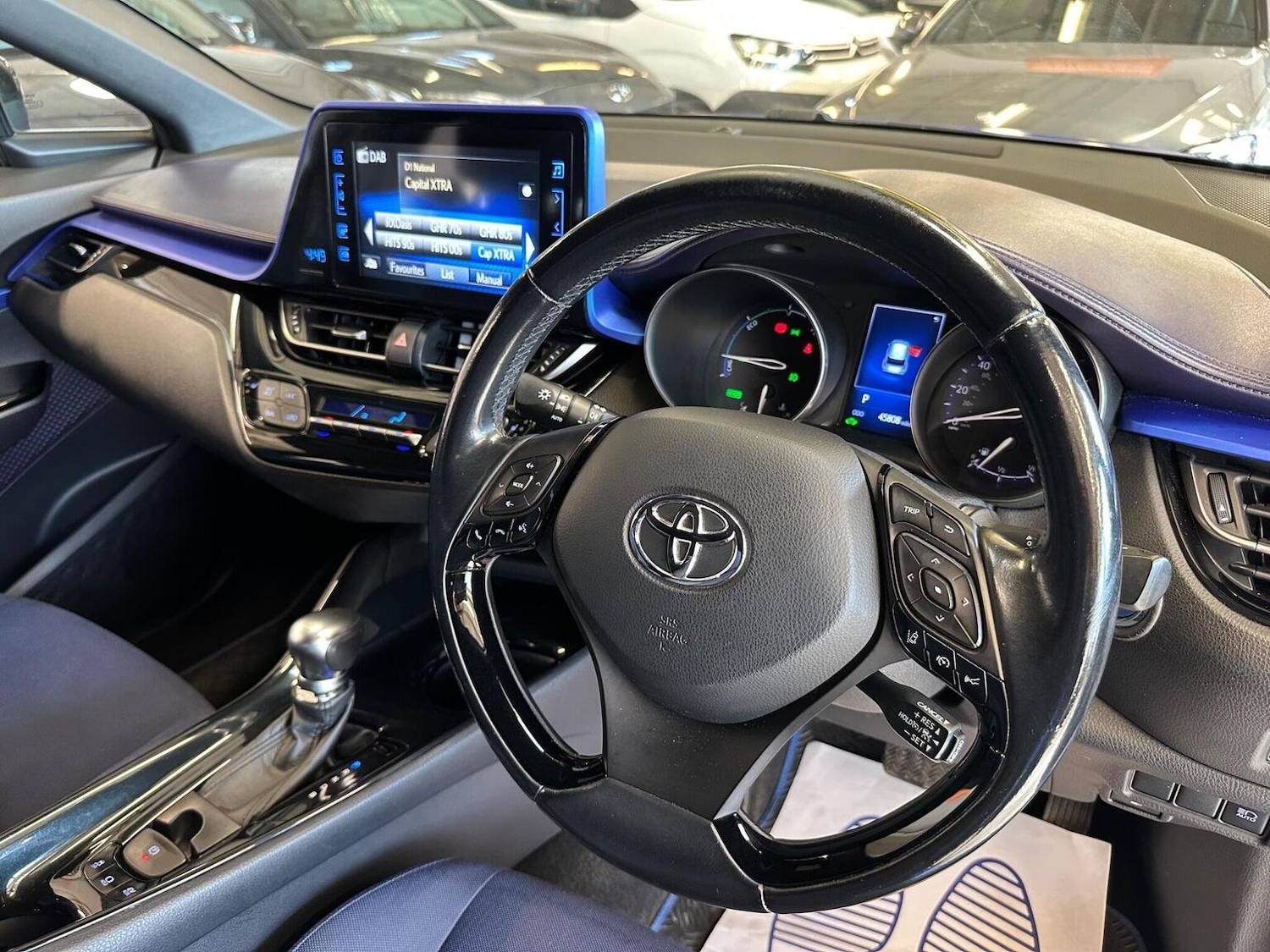 Used Toyota C-HR 2017 for sale - 76449731: Photo 9