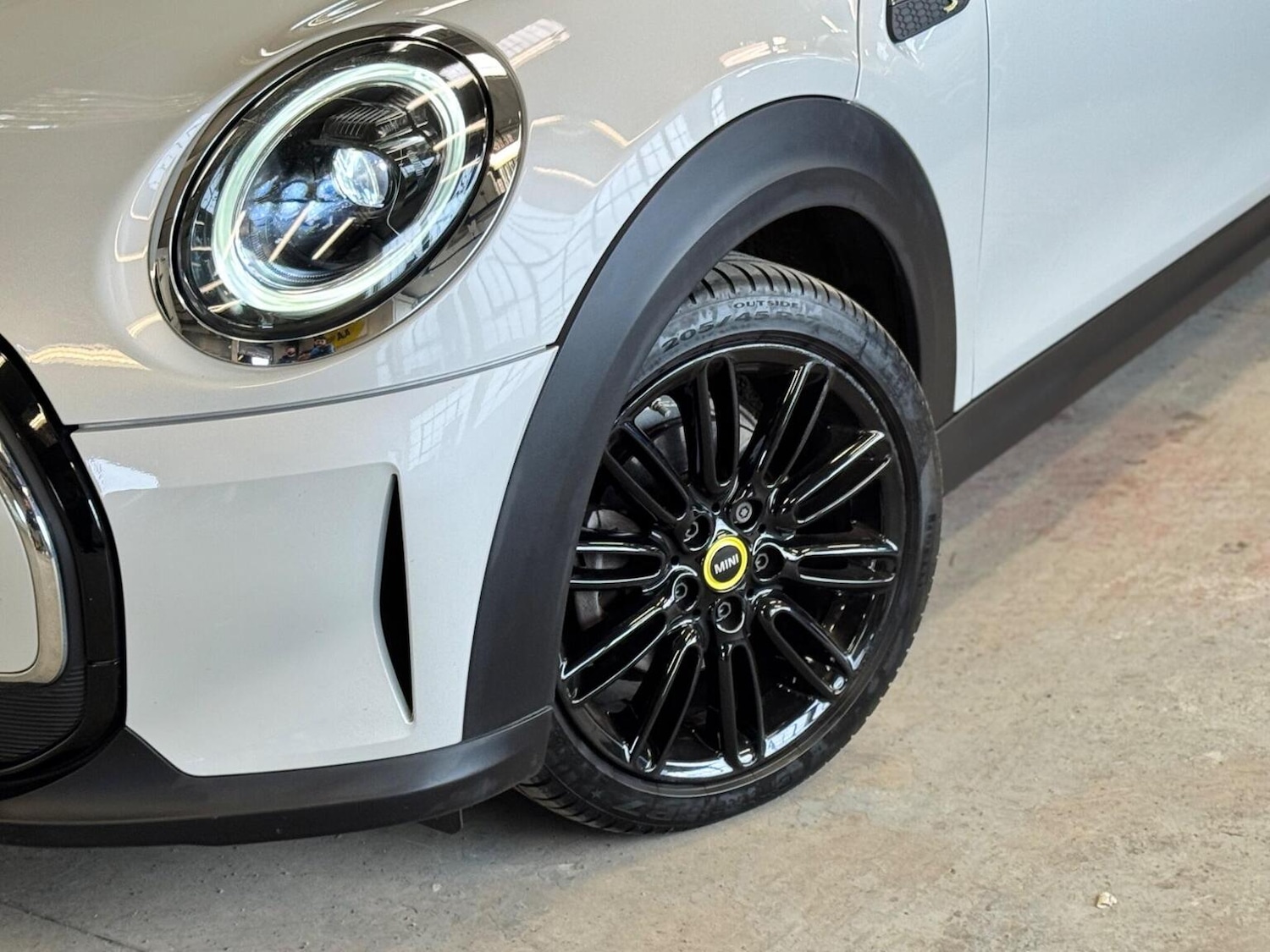 Used MINI Electric Hatch 2021 for sale - 76449733: Photo 24